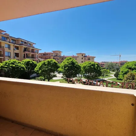 Comfortable Family For 4-6 People In A Beautiful Complex 