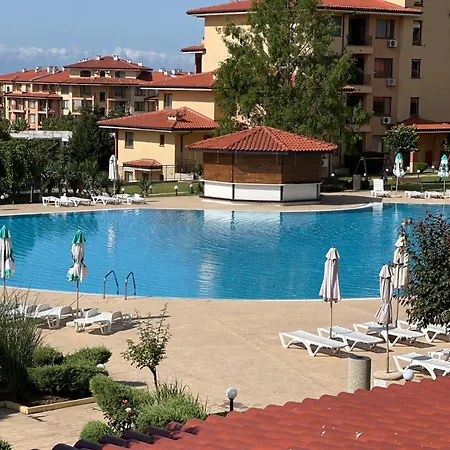 Comfortable Family For 4-6 People In A Beautiful Complex 